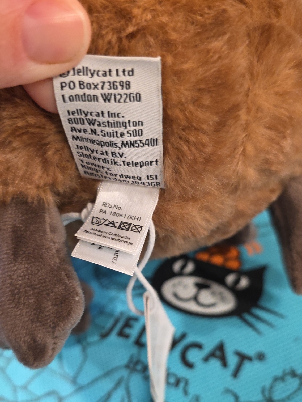 Jellycat London Clyde Capybara - Picture 5 of 7